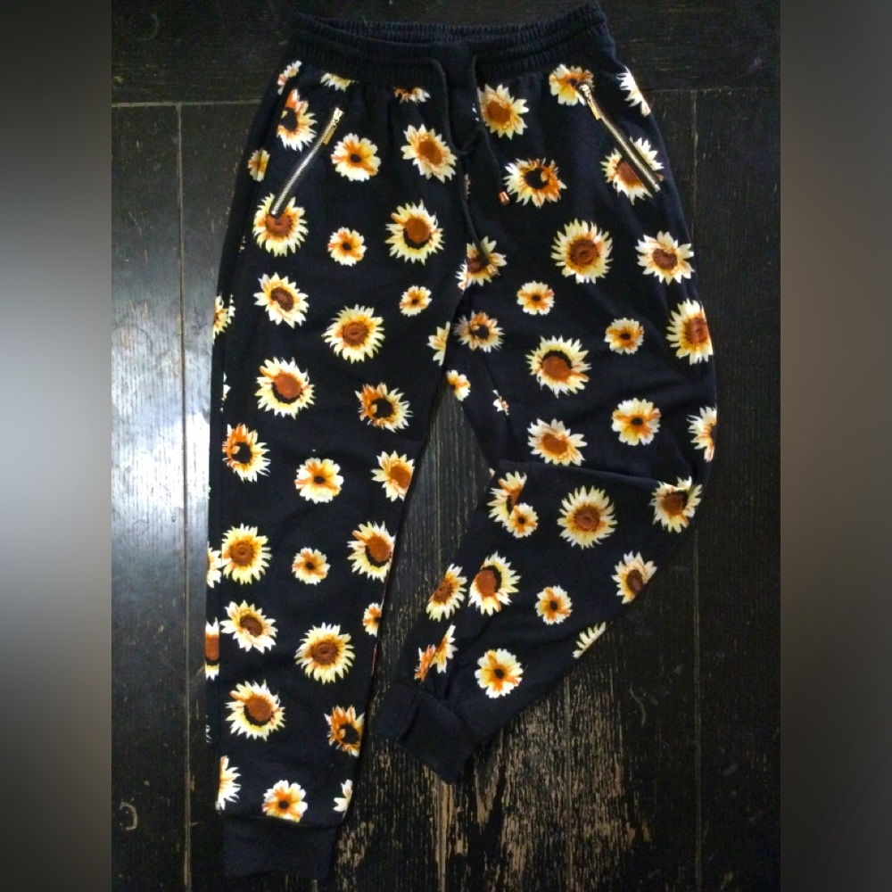 Indero Small/Medium joggers sunflower print